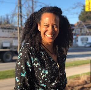 Meet your Posher, Moronike